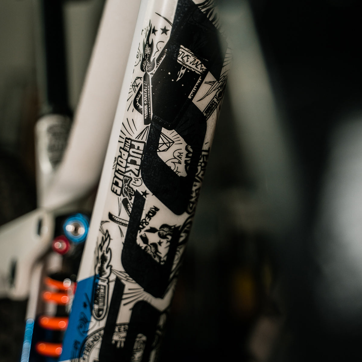 Frame Skin Essentials "Ride & Destroy"